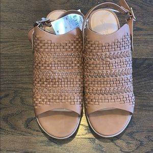 NWT Sandals